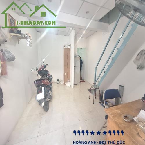 Bán nhà sổ hồng riêg, chỉ có 2 ty 1999_ Thông đường Võ Văn Ngân, Quận Thủ Đức _ 2 tầng 2 p - 3