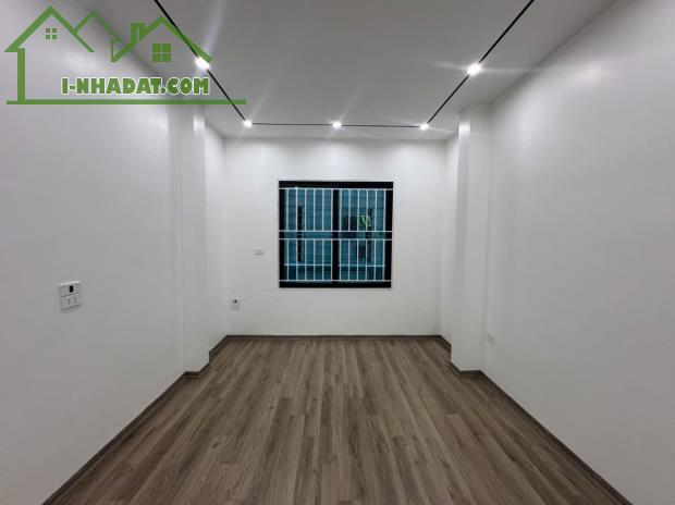 Cần Bán Gấp Nhà Đang Xây Full NT,Thang Máy Ở Vạn Phúc.Ô Tô Vào Nha.Gía 9.3Tỷ CóTL - 2