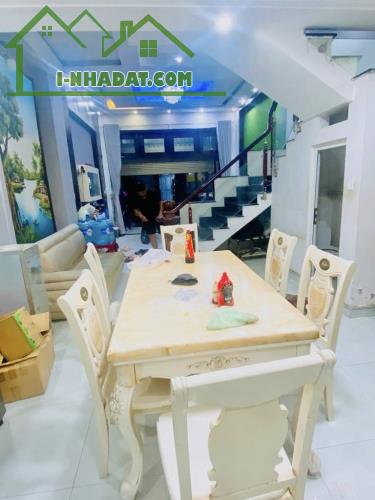 Bán nhà 4 lầu 61m2 ở Nguyễn Sỹ Sách, P15, Tân Bình. Ngang 5m, Tặng nội thất, Giá 3tỷ980