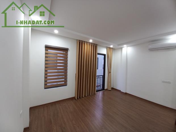 Bán nhà phân lô ngõ 104 Định Công, 52m2, hơn 14 tỷ, ô tô vào nhà - 3