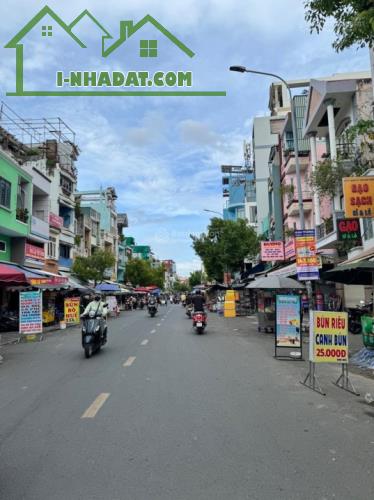 Chỉ 13 tỷ - 135m2 (không LG, QH) - 5 tầng BTCT - xe hơi vào nhà - Hoàng Hoa Thám