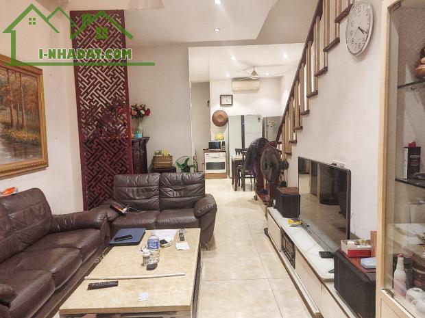 Bán nhà dân xây, ngõ THÔNG - Ô tô TRÁNH Tứ Liên - Tây Hồ. 70m² - Giá 10 tỷ. - 2