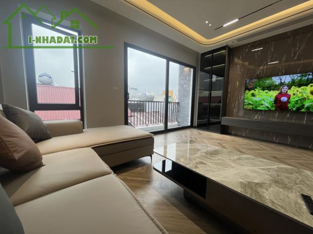 Siêu Phẩm 6T Thang Máy Việt Hưng,ô tô đỗ cổng,Lô Góc, FULL Nội Thất,45m2, Hơn 6 tỷ - 2