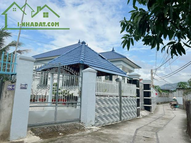 Bán nhà thị trấn Diên Khánh. DT 164m2 full đất ODT . Giá 1,8 tỉ còn TL . LH 0985686836 - 2