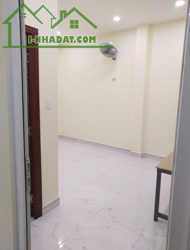 113-BÁN NHÀ GẦN GIGAMALL PHẠM VĂN ĐỒNG 62M2 4 TẦNG 6PN VỪA Ở + CHO THUÊ NHỈNH 5 TỶ