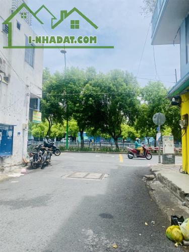 ***Bán nhà đường Hoàng Sa, phường 5 Tân Bình (6*18), oto đậu sát nhà