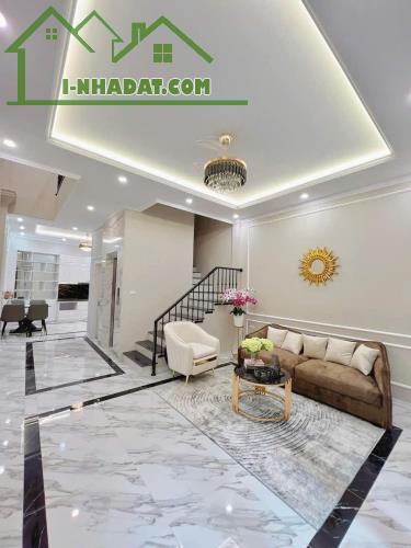 BÁN NHÀ LIỄU GIAI BA ĐÌNH 50M2-6 TẦNG THANG MÁY-MT 5M-GIÁ CHÀO 13,95 TỶ-THƯƠNG LƯỢNG.