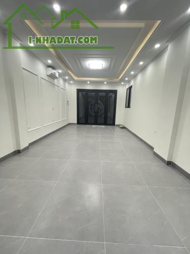 Bán nhà Lê Văn Hưu hai bà trưng dt 58m2 3 tầng mt 3m6 Giá 20 tỷ khu dân trí an sinh  lh - 3