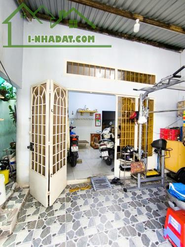 Bán nhà mặt tiền Man Thiện Lê Văn Việt Hiệp Phú Quận 9 92m2 giá 4,9 tỉ. - 1