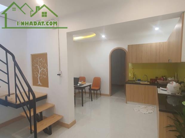 BÁN NHÀ 2 TẦNG MỚI ĐẸP, LÔ GÓC 2 MẶT KIỆT, DIỆN TÍCH RỘNG, TT HẢI CHÂU ĐÀ NẴNG NHỈNH 3 TỶ. - 2