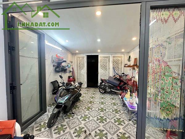 Nhà Đường QL13, Hiệp Bình Phước, Thủ Đức, giá 6 tỷ hơn  - Hxh - 135m2 - Ngay Vạn Phúc City - 3