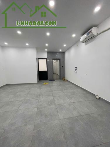 Bán nhà Mặt tiền An Dương Vương, gần Bà Hom, DT: 5.5x15m, 6 T - Thang máy, 13.5  tỷ. - 1