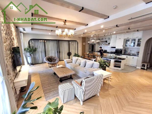 VILLA TRÊN KHÔNG - GU ĐẲNG CẤP - PHONG CÁCH FARMHOUSE 💎 SIÊU HIẾM - ĐỘC ĐÁO - NGHỆ THUẬT - 2
