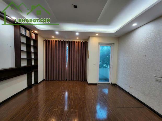 Bán gấp nhà LK KĐT La Khê DT: 83m2 x 4 tầng, kinh doanh: 19 tỷ - 4