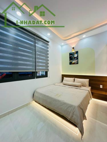 Chủ kẹt tiền bán gấp nhà ở Hẻm 1/ Lê Quốc Hưng, Phường 12, Quận 4. Giá 3ty650 TL - 1