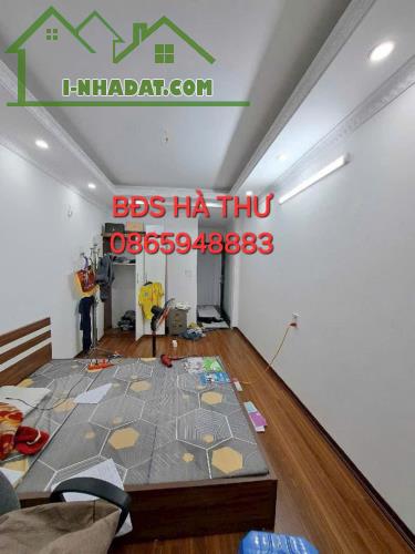 Đông Thiên quận Hoàng Mai Dt 30m2 5 tầng 5.35 tỷ Nhà mới, ngõ rộng Đủ công năng