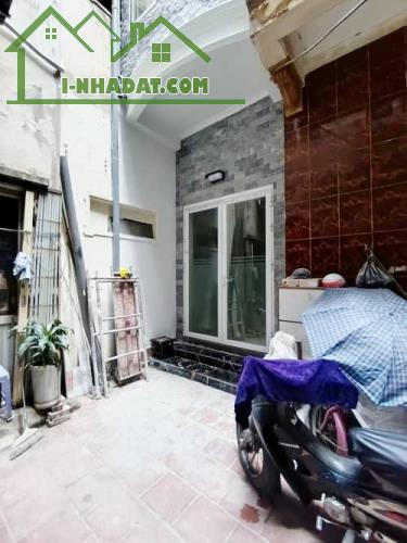 Cơ Hội Đầu Tư: Nhà 29m², Mặt Tiền 5.2m Tại Ngã Tư Sở Trường Chinh - Giá 5.5 Tỷ VNĐ - 4