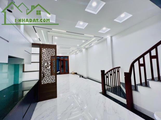Bán nhà Nguyễn Văn Cừ,Long Biên 5 tầng,52m,mt4.6m gần oto nhỉnh 8 tỷ - 3