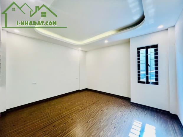Bán nhà Nguyễn Văn Cừ,Long Biên 5 tầng,52m,mt4.6m gần oto nhỉnh 8 tỷ - 1