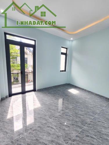 Nhà mới 3 tầng, XD:169m2, Mặt tiền Bùi Thị Cội, Tân Đông Hiệp Dĩ An - Bình Dương - 2