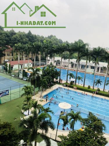 MẶT TIỀN TÔ KÝ - LÔ GÓC VỊ TRÍ CỰC ĐẸP - 5.5X15 - 5 TẦNG - VIEW HỒ BƠI - KHU LIÊN HỢP THỂ