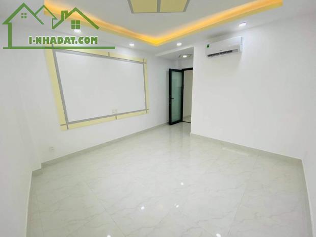 TRUNG TÂM BÌNH THẠNH _ KHU PHÂN LÔ 5 TẦNG _ 60M2 _ NHỈNH 8 TỶ_Ô TÔ NGỦ TRONG NHÀ.