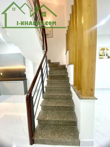 QUẬN 12, HIỆP THÀNH, BÁN NHÀ 4 TẦNG HẺM XE HƠI, 50M2 CHỈ 4 TỶ 600 - 4