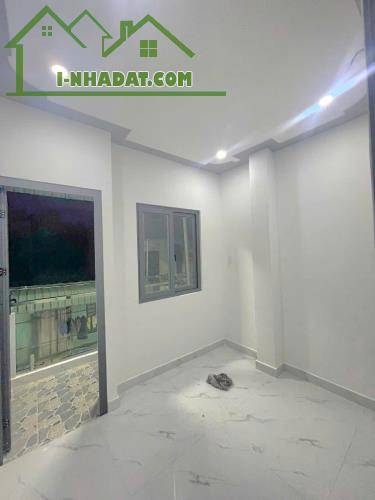 NHÀ MỚI DỌN VÔ Ở NGAY --24M2--2 TẦNG SÁT BẾN XE MIỀN TÂY