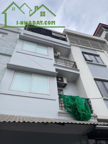 Chỉ 5,95 tỷ có Nhà 4 tầng Vạn phúc, Hà Đông, ô tô đậu ngày đêm, cách chợ Hà Đông 2phút