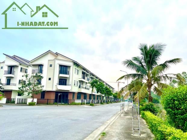 Sốc! Shophouse view sông 90m2, 3 tầng giá nhỉnh 7 tỷ KDT Centa city- Từ Sơn- Bắc Ninh.