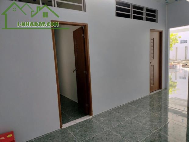 Nhà trệt rộng 120m2 (6.5x16.5) full thổ cư, hẻm Xóm Lưới gần Đình Bình Thuỷ, Cần Thơ - 1