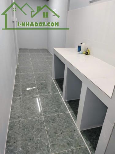 Nhà trệt rộng 120m2 (6.5x16.5) full thổ cư, hẻm Xóm Lưới gần Đình Bình Thuỷ, Cần Thơ - 2