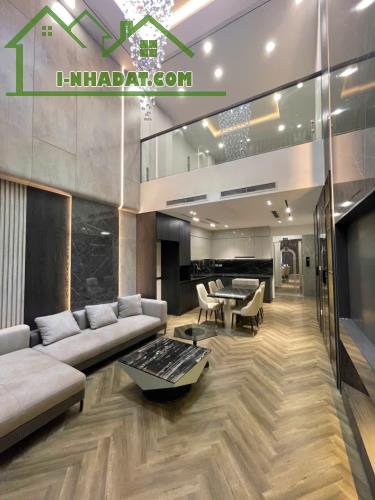 Siêu Phẩm 7 Tầng Thang Máy Phố Aí Mộ, Lô góc, Full Nội Thất, 55m2, Gara Ôtô, Gía 12,5 tỷ