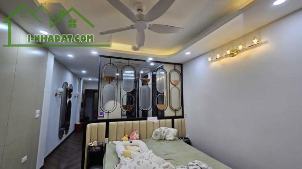 BÁN NHÀ 6 TẦNG THANG MÁY ĐƯỜNG Ô TÔ RỘNG, NỘI THẤT ĐẸP, GẦN PHỐ MINH KHAI, VỊ TRÍ ĐẸP. - 1