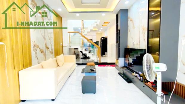 DTSD Hơn 230m2 Ngang 4,15m Nở Hậu Chỉ 7,5 Tỷ Ôtô Ngủ Trong Nhà Phạm Văn Chiêu P14 - 1