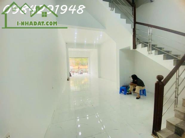 Bán nhà mặt phố Hoàng Văn Thái, Thanh Xuân - Vỉa hè rộng kinh doanh đỉnh - 76m2 giá 25,7