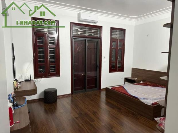 MẶT PHỐ VỈA HÈ ĐÁ BÓNG CỔ LINH PHỐ TRẠM 103M2 x 5T THANG MÁY KINH DOANH. 40,5TỶ - 4