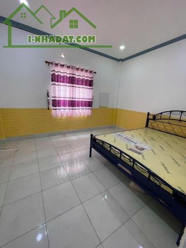 Nhà ở liền, cạnh Trường Đại Học Văn Hiến Âu Cơ, 4 tỷ - 2