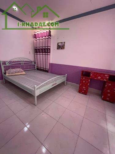 Nhà ở liền, cạnh Trường Đại Học Văn Hiến Âu Cơ, 4 tỷ