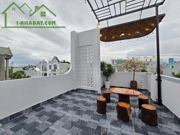 Vị Trí Đẹp , Giao Thông Thuận Tiện – 50m2 – Oto Trước Cửa ngay Đại Thành .10p ra ĐL Thăng