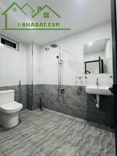 ĐẠI LA - NHÀ 4 TẦNG - 5 TỶ 30M2 - NGÕ THÔNG - BA GÁC ĐỖ CỬA - 1