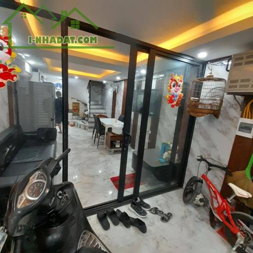 Cần bán nhanh nhà 3 tầng, 30m2 tại Khương Trung, Thanh Xuân, giá 3.5 tỷ, chính chủ, tiện - 1