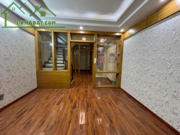 Duy Nhất Nhà Đẹp Phân Lô Khuất Duy Tiến – Thanh Xuân, dt 44m2 x 5 tầng, Ô Tô Đỗ giá 10 tỷ