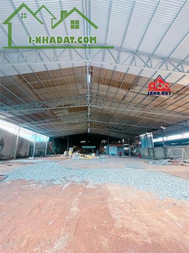 XT388 cho thuê nhà xưởng DT 4500m2 giao thông thuận lợi với vị trí xưởng 2 mặt tiền - 2