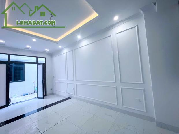 NHÀ ĐẸP - ĐÓN TẾT - ĐỒNG NHÂN, ĐÔNG LA - 5 TẦNG - 42,5M2 - 1