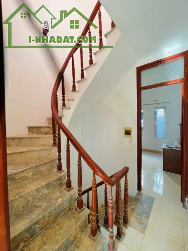 🏠  Bán nhà trong ngõ 858 Kim Giang, nhà đẹp 2 mặt thoáng, 37m2, 6.5 tỷ 🏠 - 2