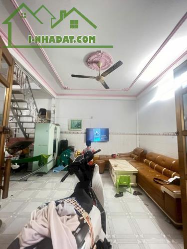 Bán Nhà Tân Thới Hiệp 20, 44m2 3 Tầng, hẻm ba gác thông tứ tung - 2