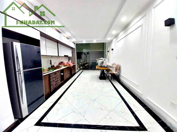 Bán nhà Ngô Sĩ Liên Đống Đa, 45m², 6 tầng, mặt tiền 4m, giá 11 tỷ - Nhà mới, cách phố 20m