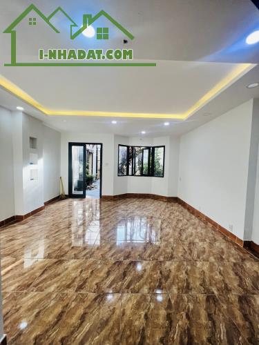 Hiếm!Khu VIP P.2 ! Biệt thự 2 tầng đường Hậu Giang,150m2, 4PN,nở hậu.Pháp lý chuẩn. - 2