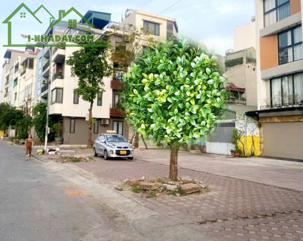 Bán 50m2,MP Lý Sơn-Long Biên-hàng xóm Khai Sơn, Kinh Doanh đỉnh, chỉ 12 tỷ.